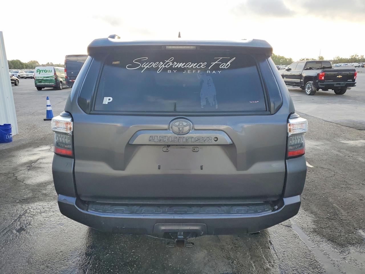 2020 Toyota 4runner SR5