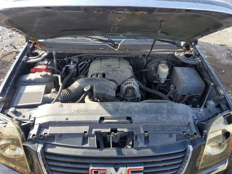 2011 GMC Yukon xl K1500 slt