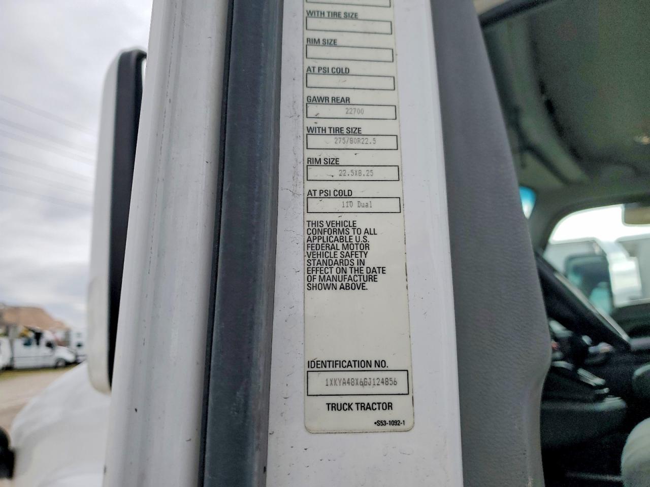 2016 Kenworth Construction T680