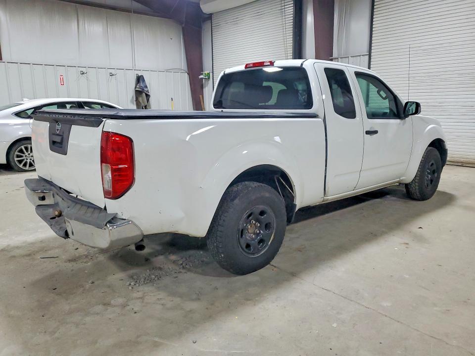 2015 Nissan Frontier S