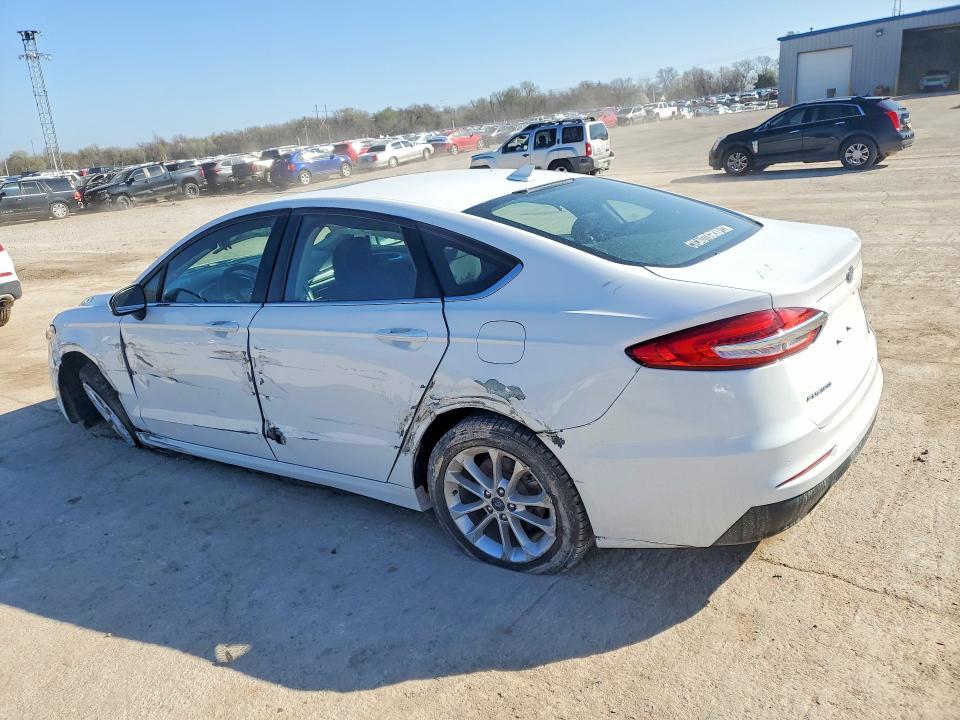 2020 Ford Fusion se