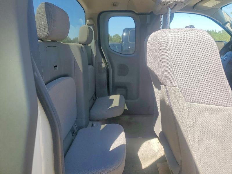 2017 Nissan Frontier s