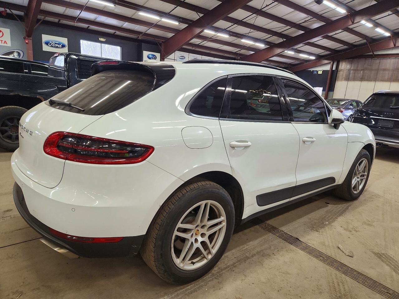 2017 Porsche Macan