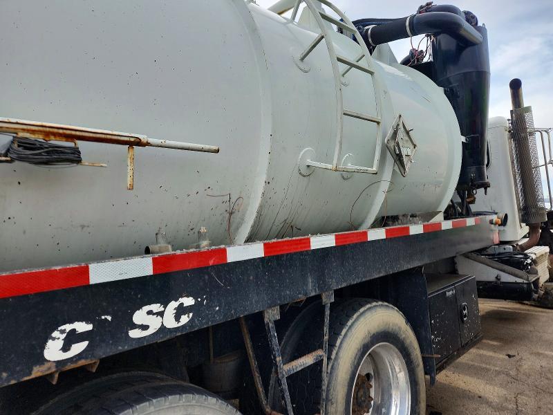 2012 Peterbilt 348 Vacuum Truck