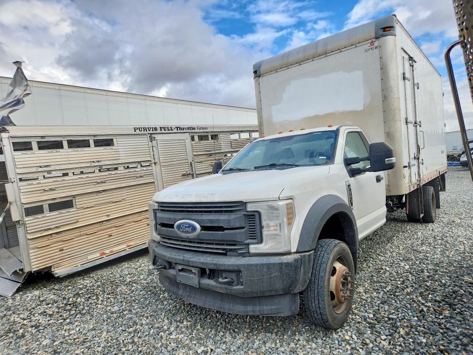 2018 Ford F550 Super Duty BOX Truck