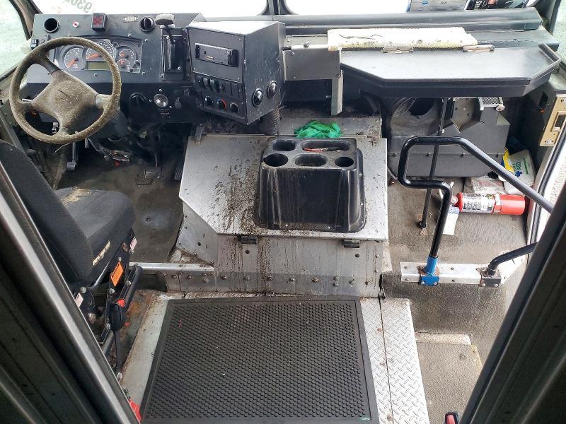 2011 Workhorse Custom Chassis 2011 Workhorse W62 Delivery Van
