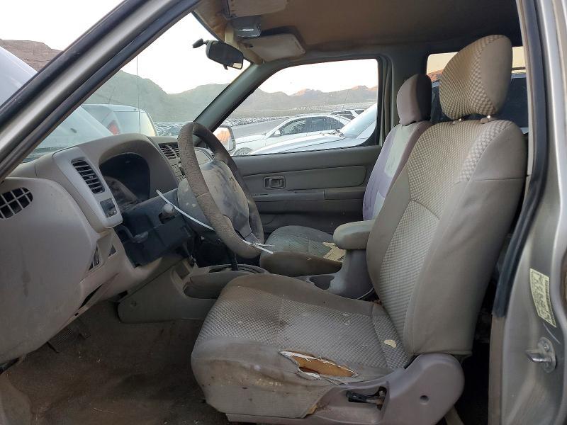 2001 Nissan Frontier XE