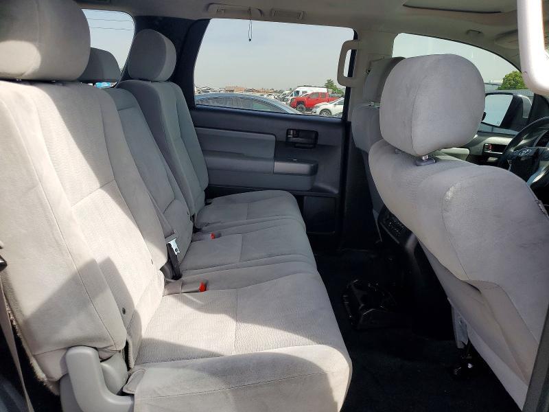 2017 Toyota Sequoia SR5