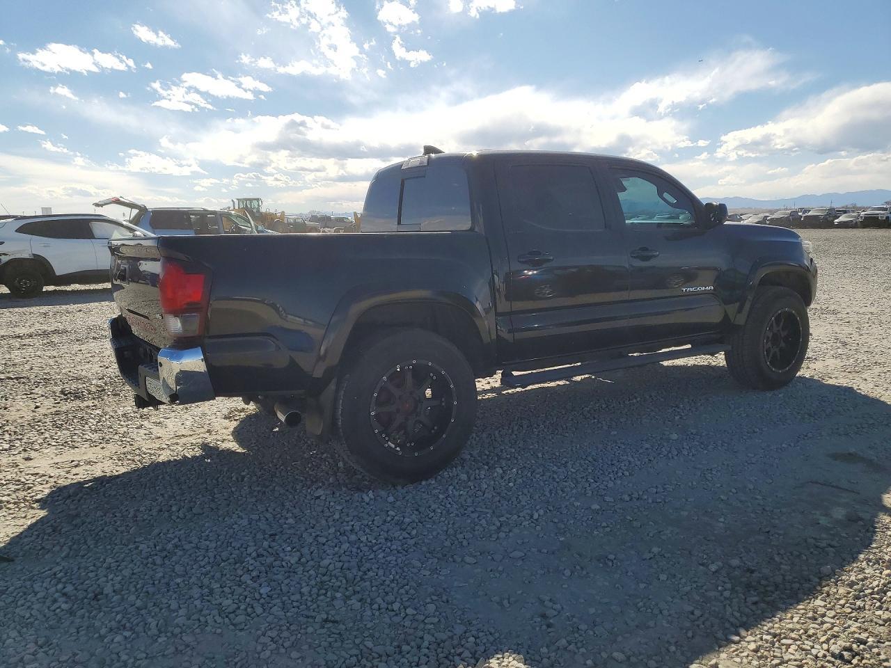 2018 Toyota Tacoma SR5 V6