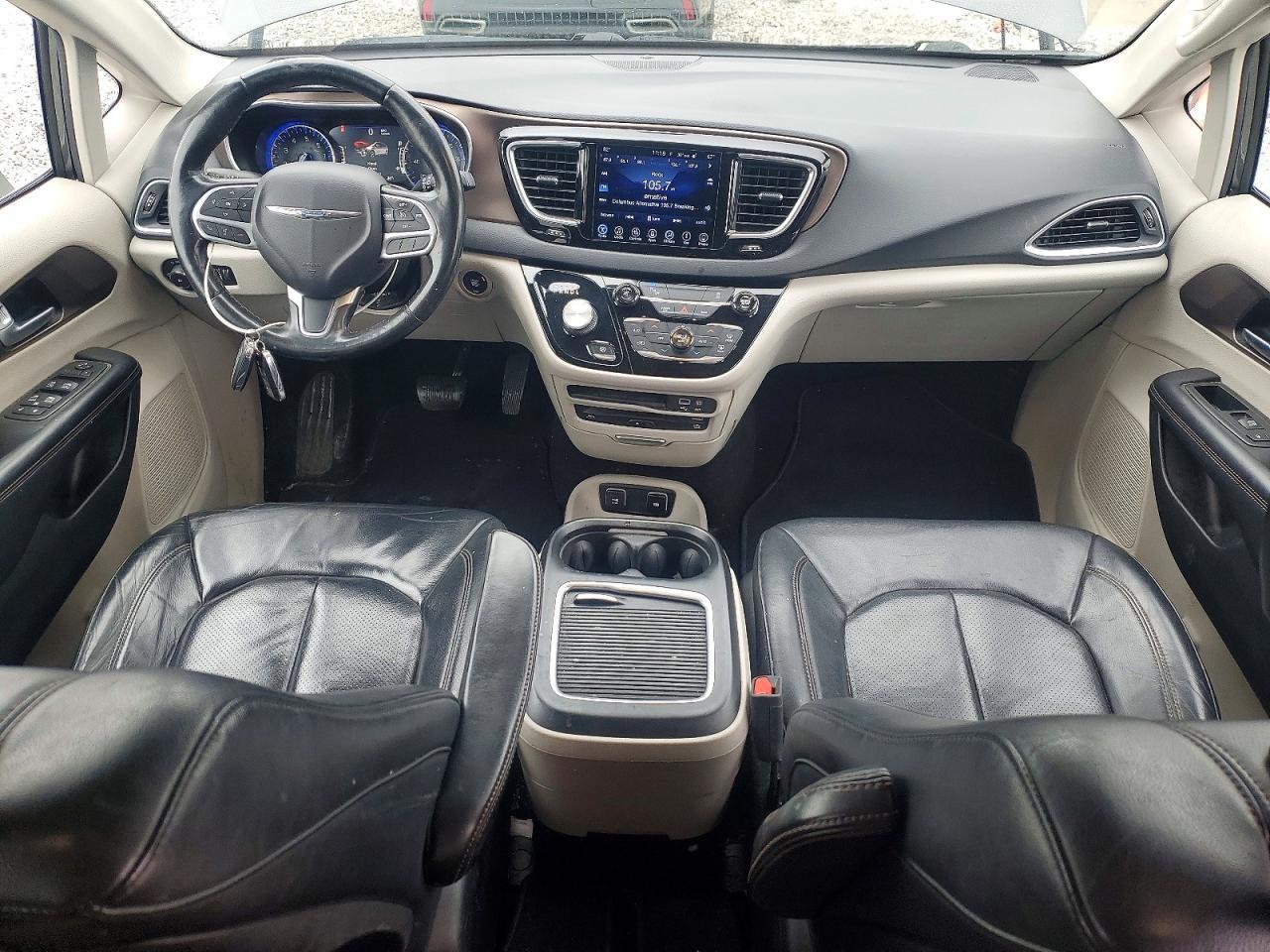 2017 Chrysler Pacifica Touring l Plus