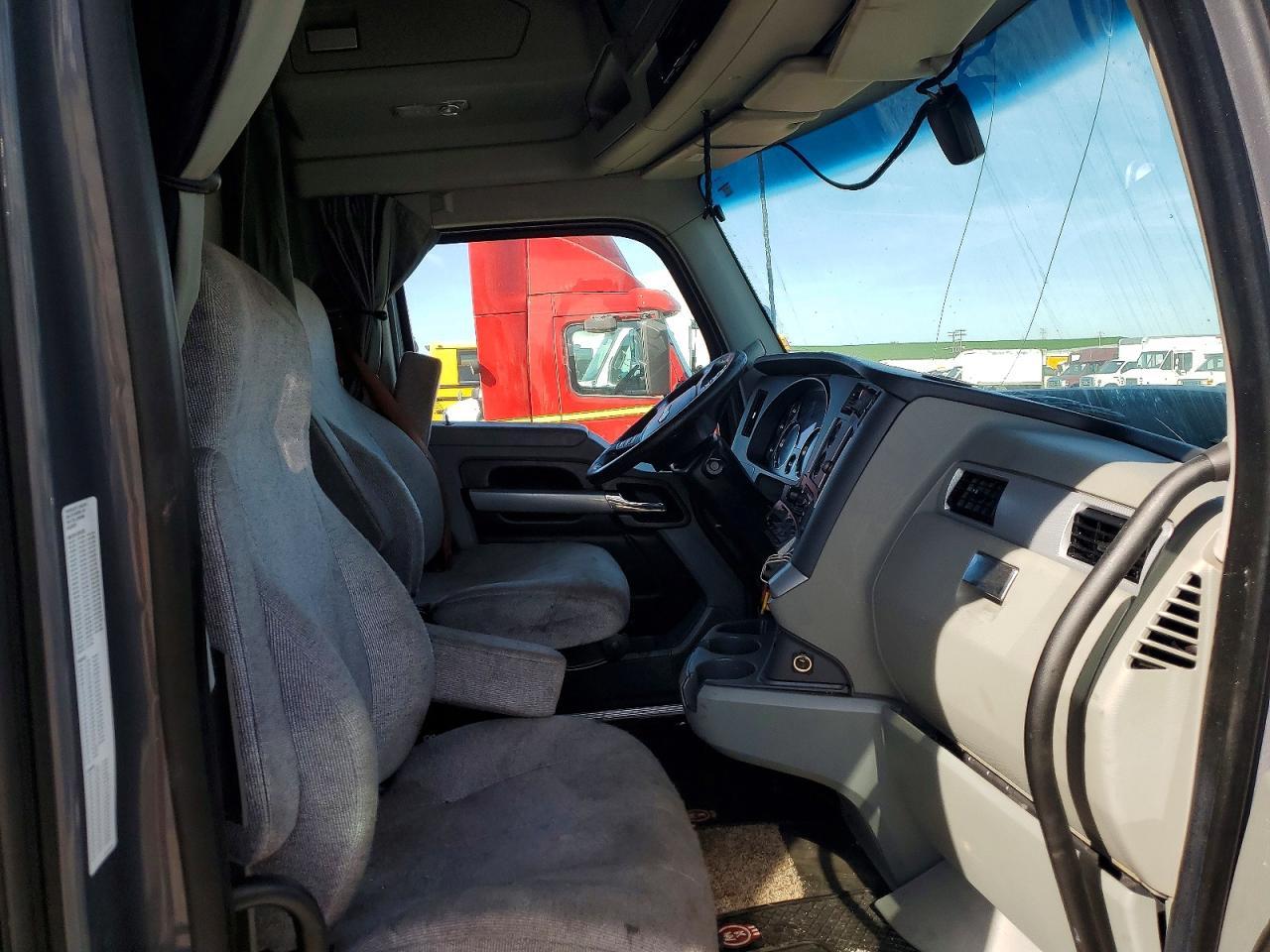 2021 Kenworth T680 Semi Truck