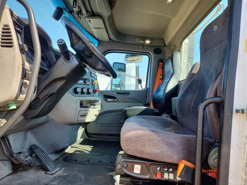2019 Peterbilt 579 Semi Truck