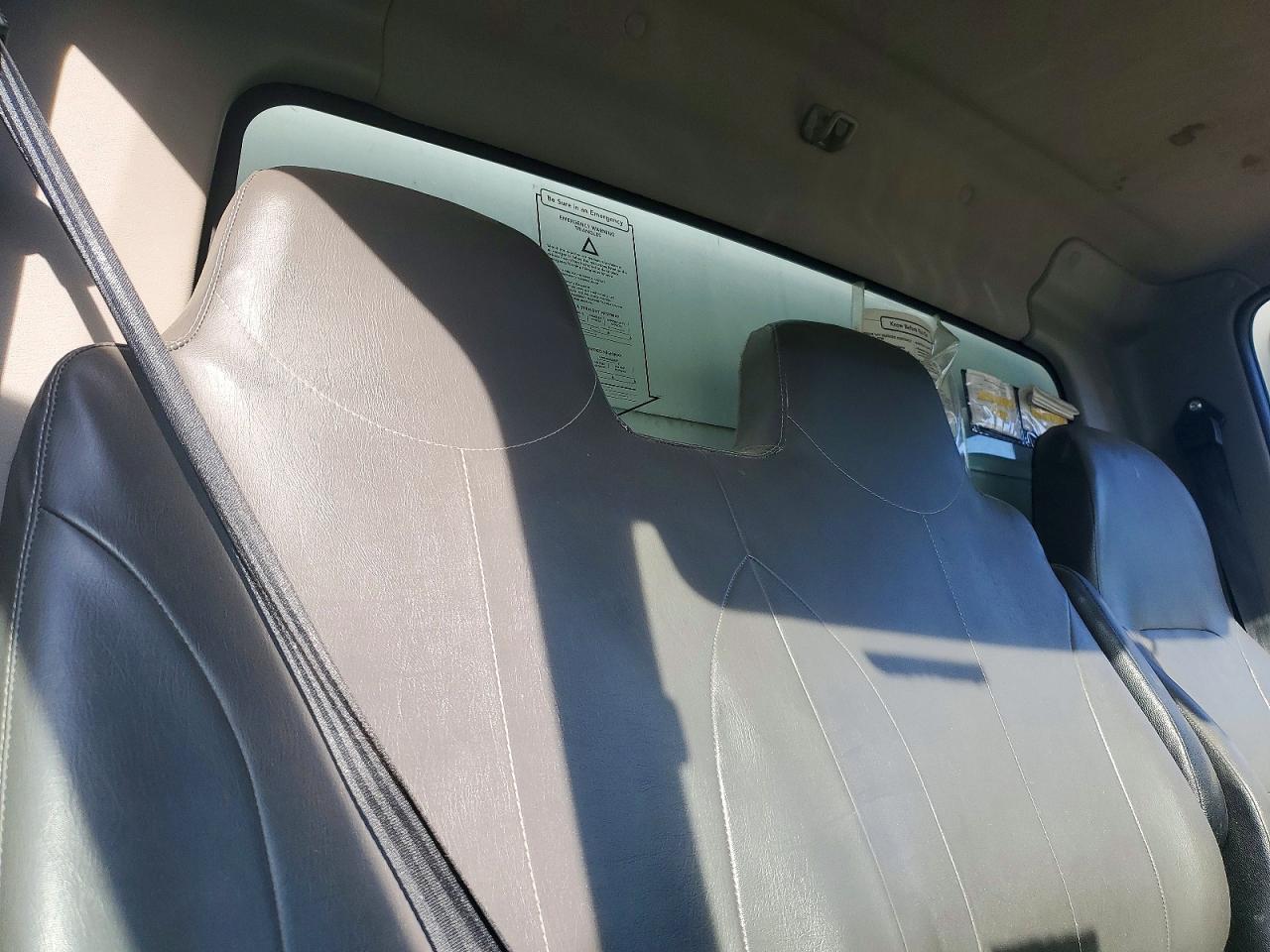 2023 International MV607 BOX Truck