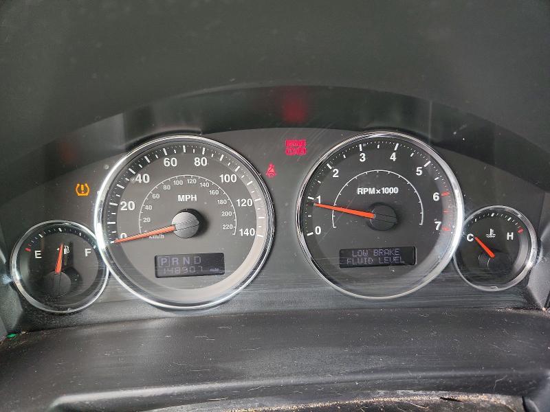 2009 Jeep Commander Sport