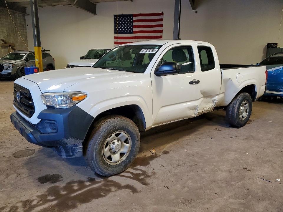 2017 Toyota Tacoma SR