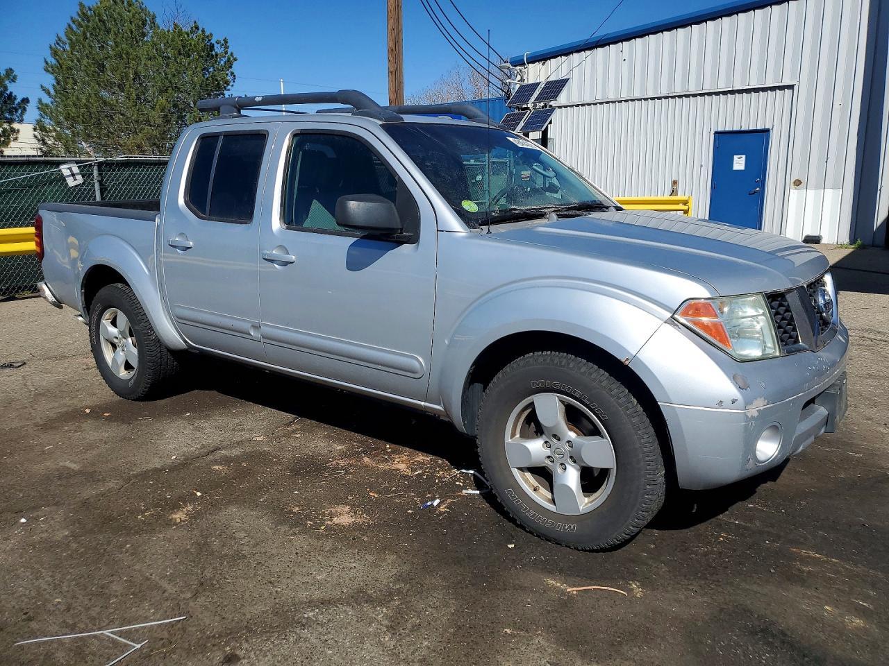 2005 Nissan Frontier SE