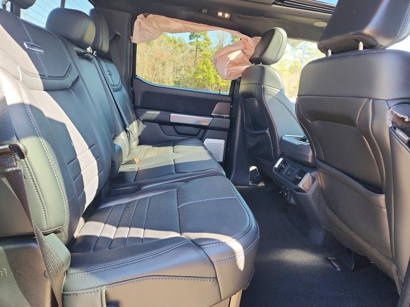 2025 Ford F150 Platinum