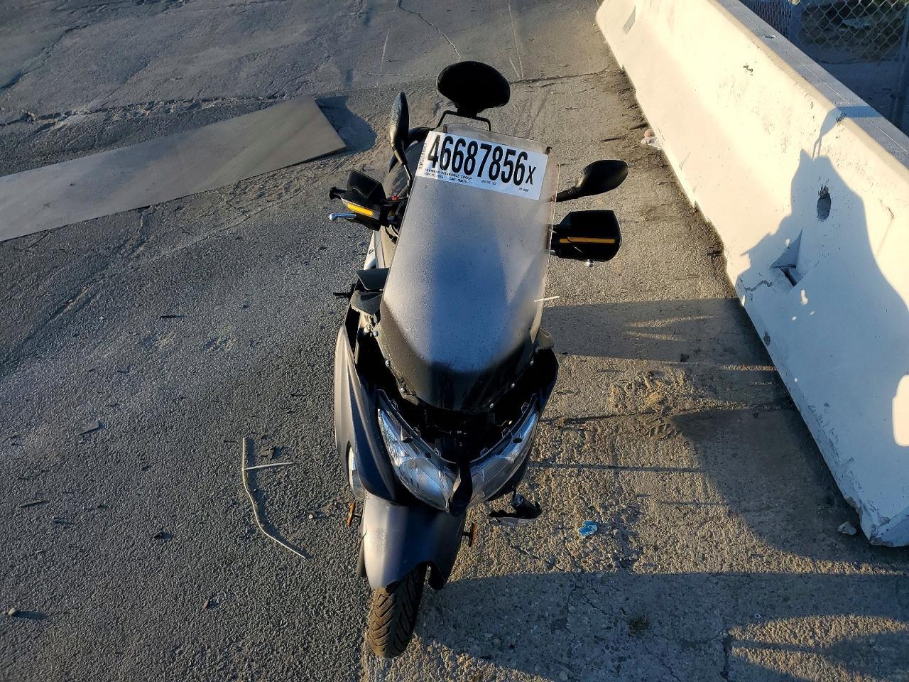 2022 Suzuki UH200
