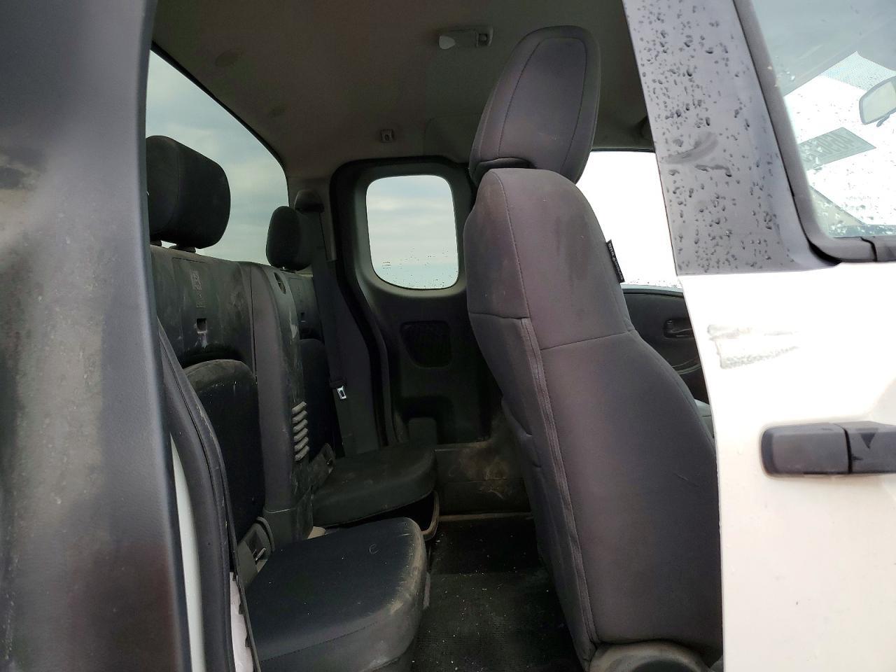 2024 Nissan Frontier S