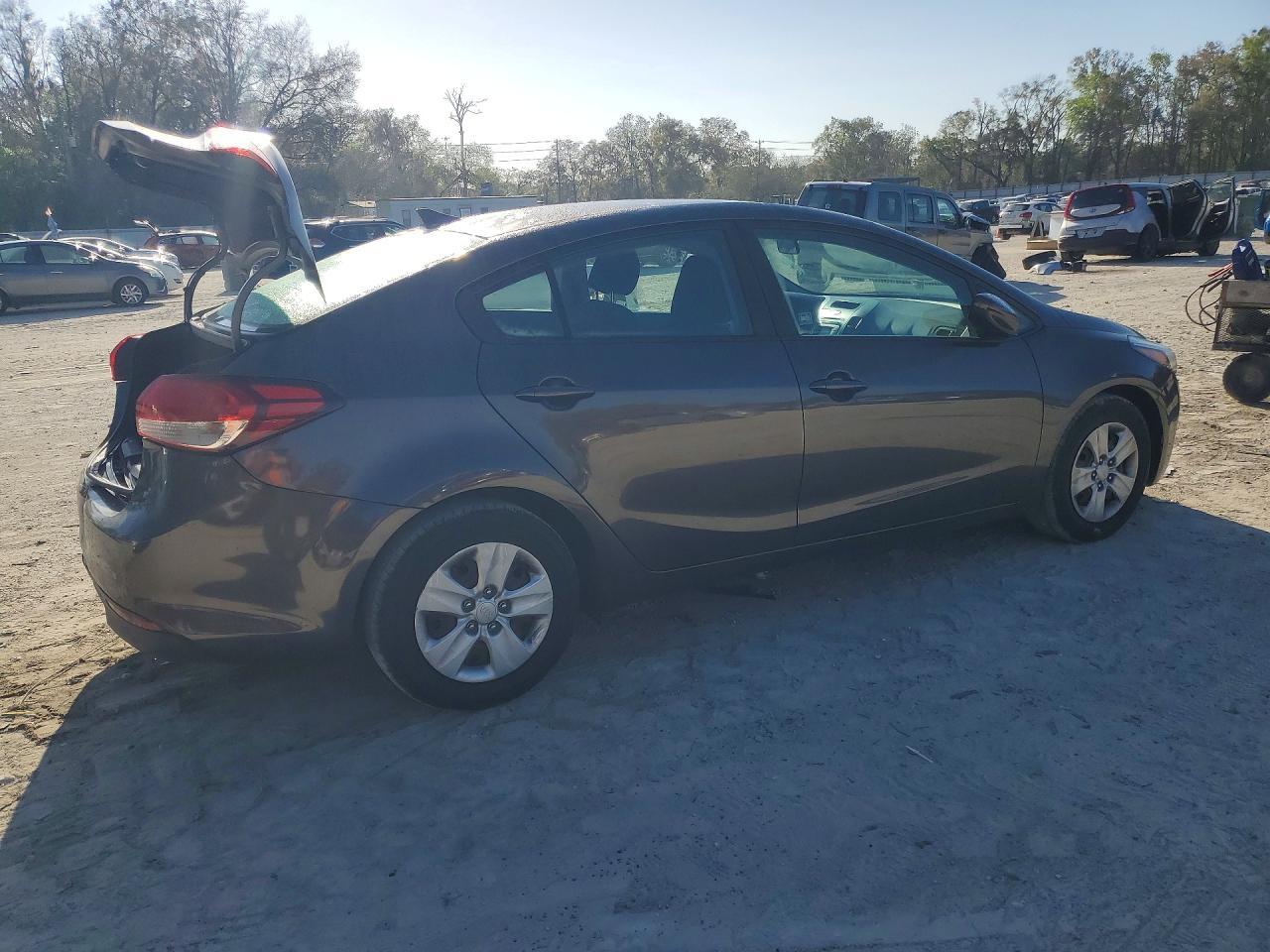 2018 KIA Forte lx