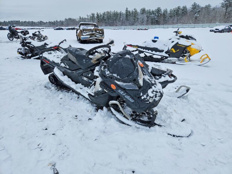 2019 Skidoo Renegade 900 ACE