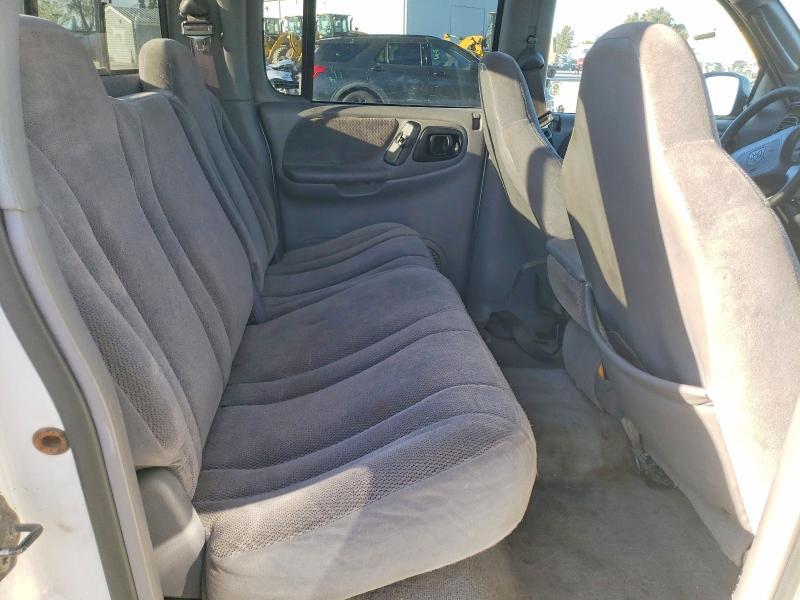 2000 Dodge Dakota Quattro