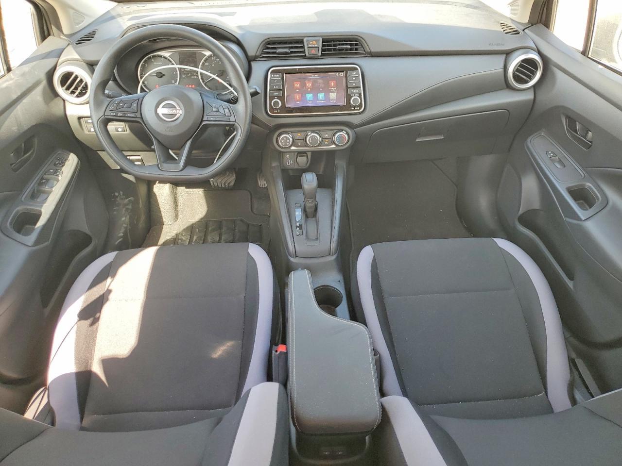 2025 Nissan Versa s