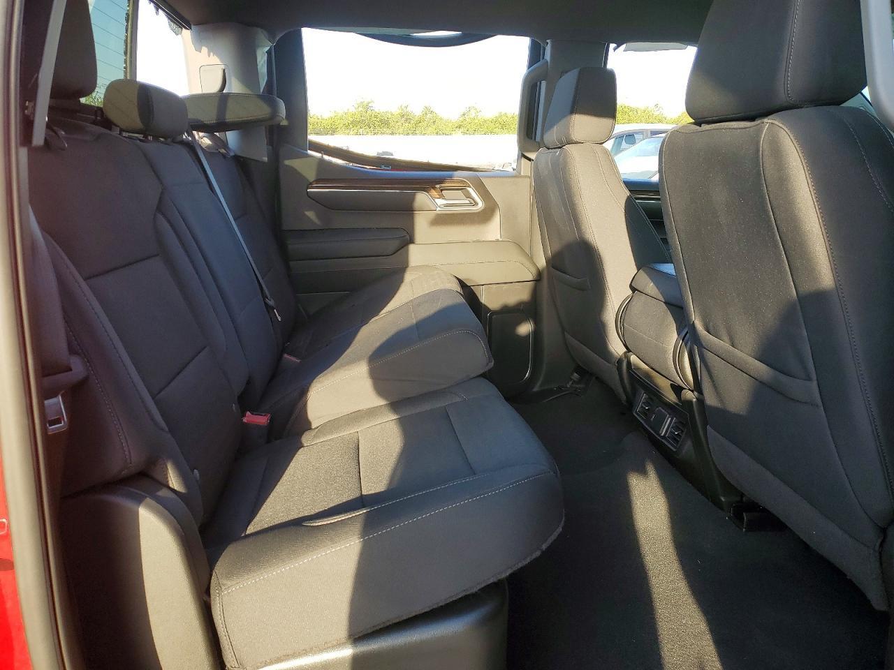 2024 Chevrolet Silverado C1500 LT