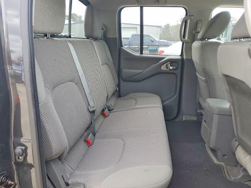2014 Nissan Frontier sv