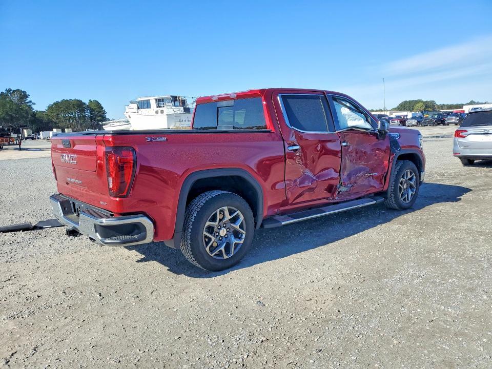 2025 GMC Sierra K1500 SLT