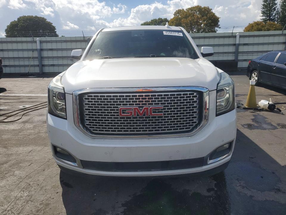 2017 GMC Yukon slt