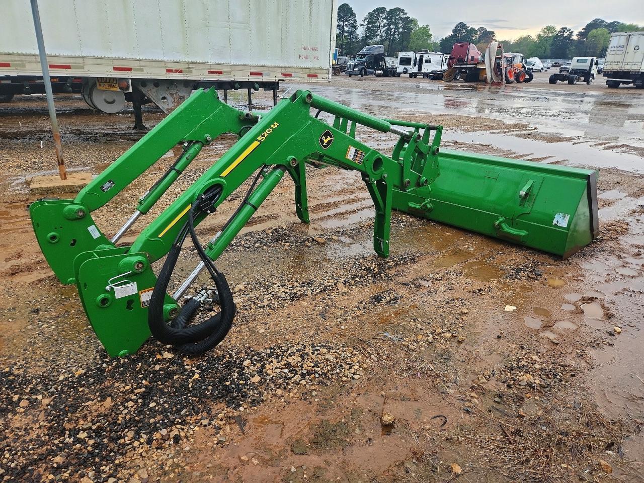 2022 John Deere Loader
