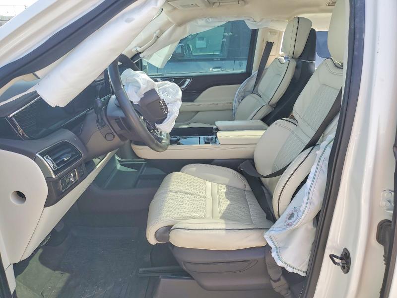 2022 Lincoln Navigator Black Label