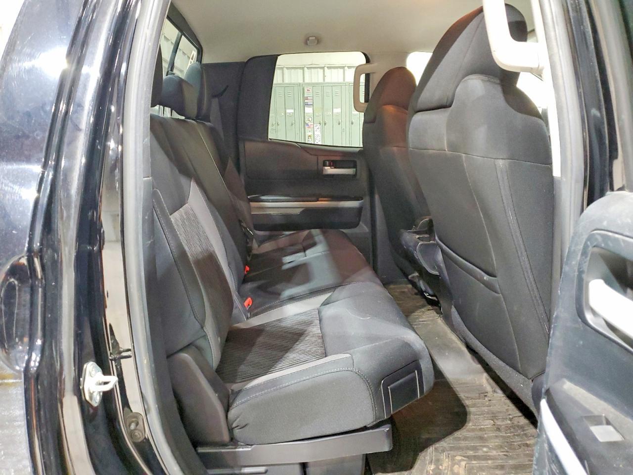 2017 Toyota Tundra SR5