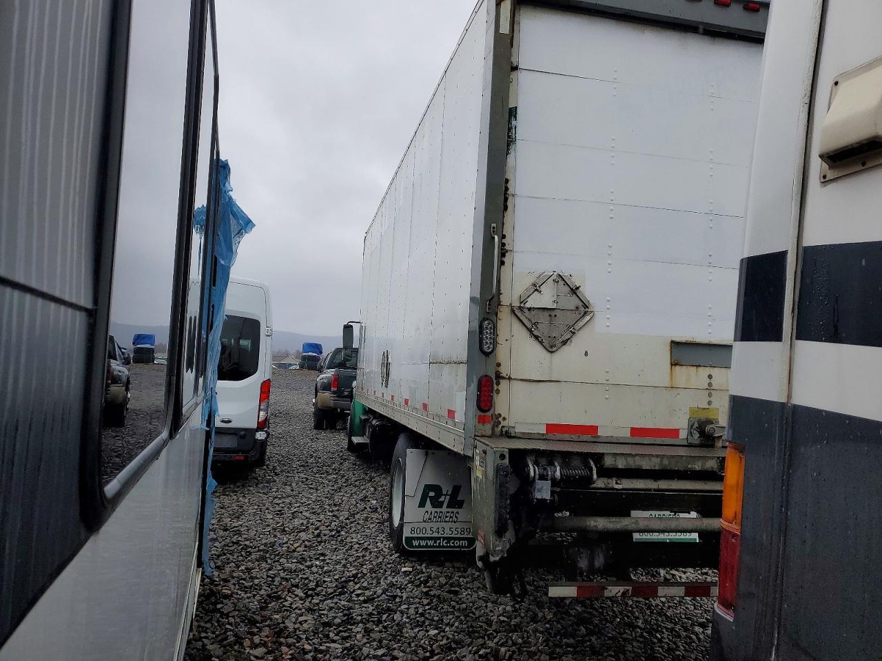 2016 Freightliner Business Class M2 BOX Truck