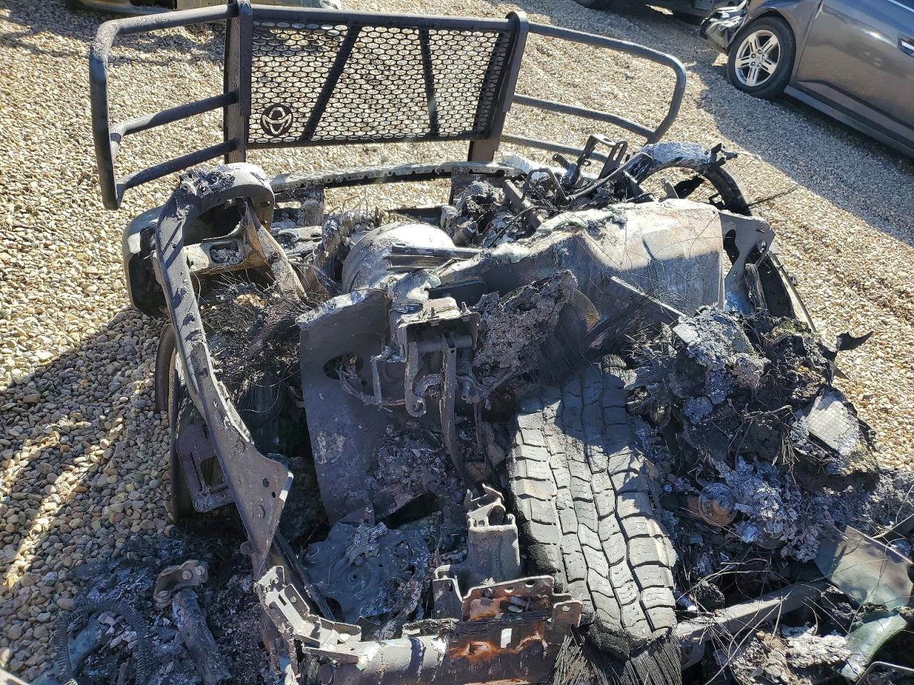 2022 Ford F350 Super Duty Flatbed Truck