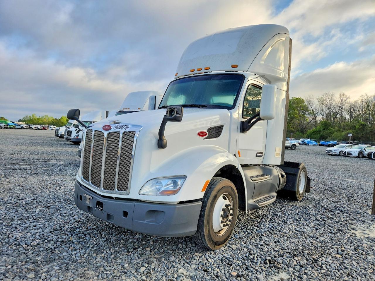 2018 Peterbilt 579 Semi Truck