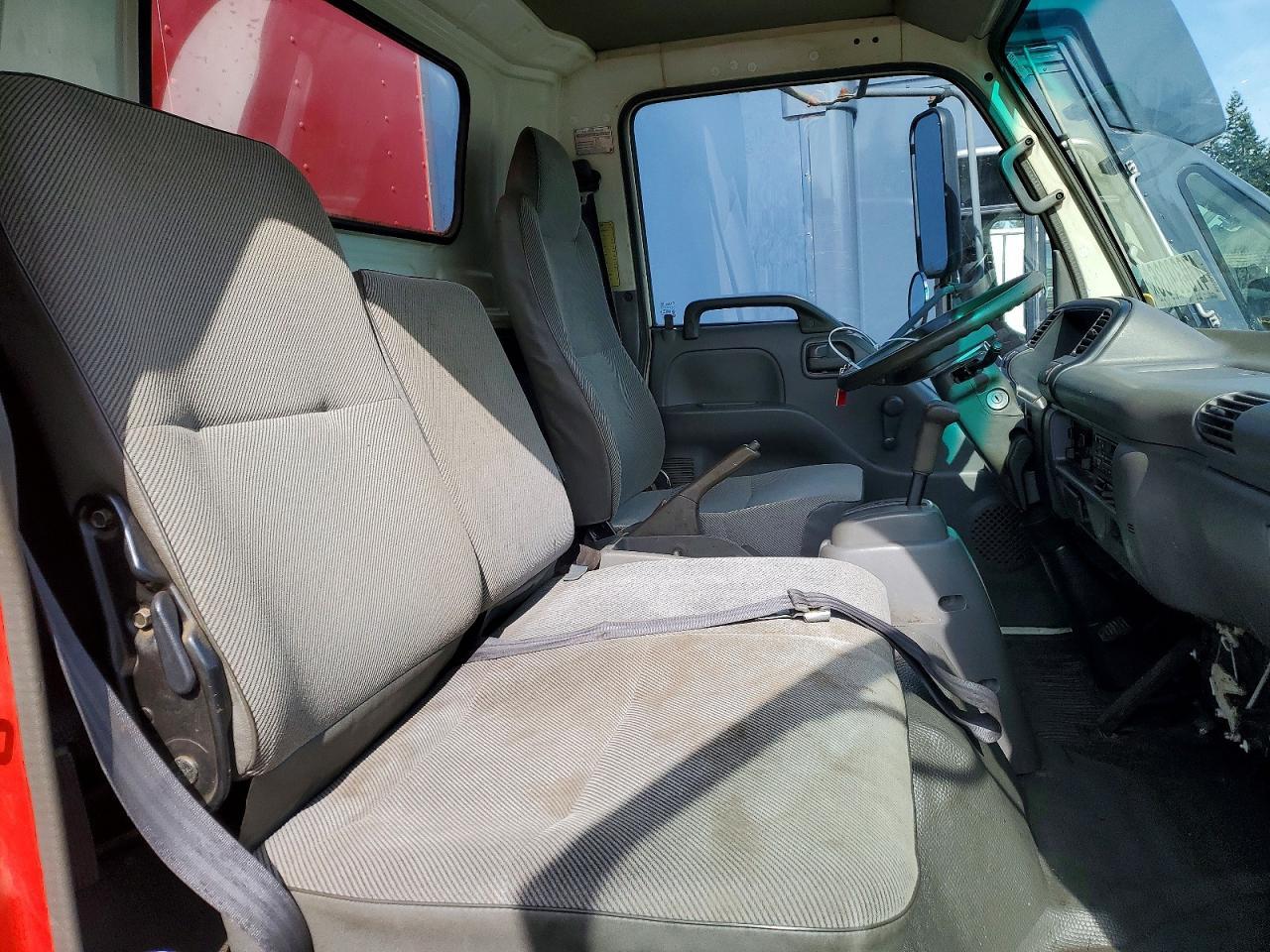 2002 Isuzu NPR HD BOX Truck