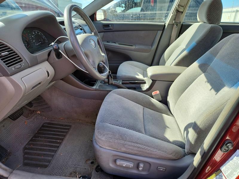 2004 Toyota Camry le