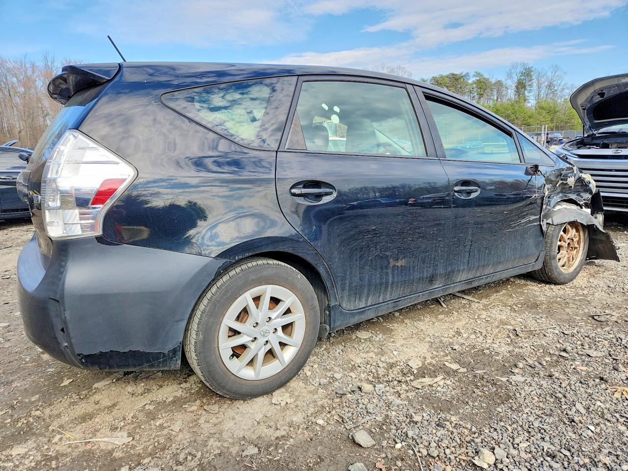 2013 Toyota Prius v two