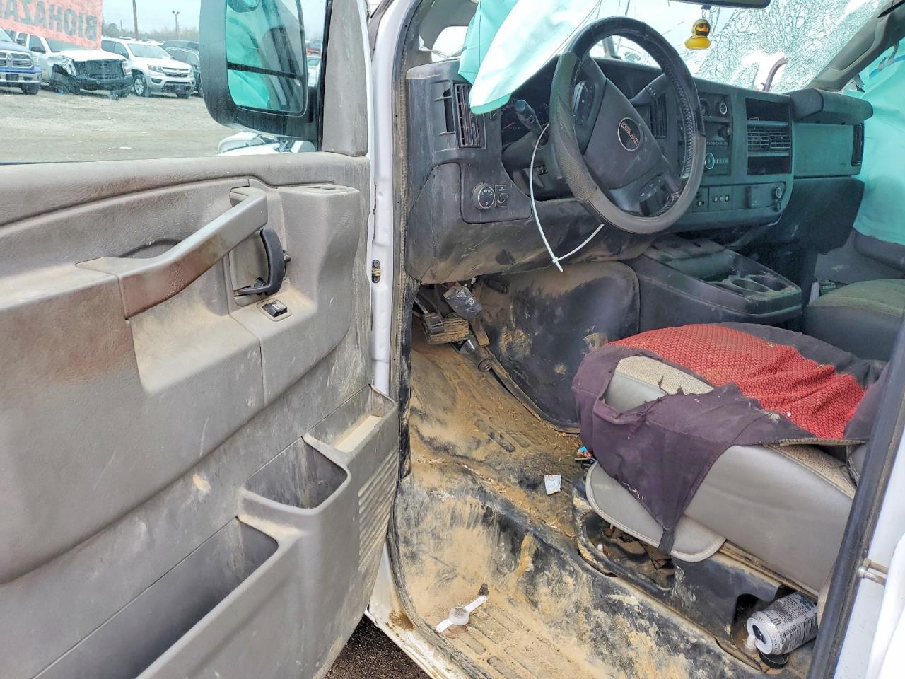 2021 GMC Savana 2500 Cargo Utility / Service Van