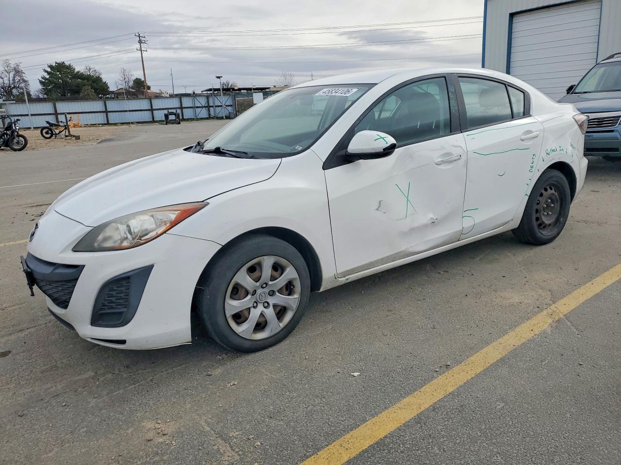 2011 Mazda 3 I