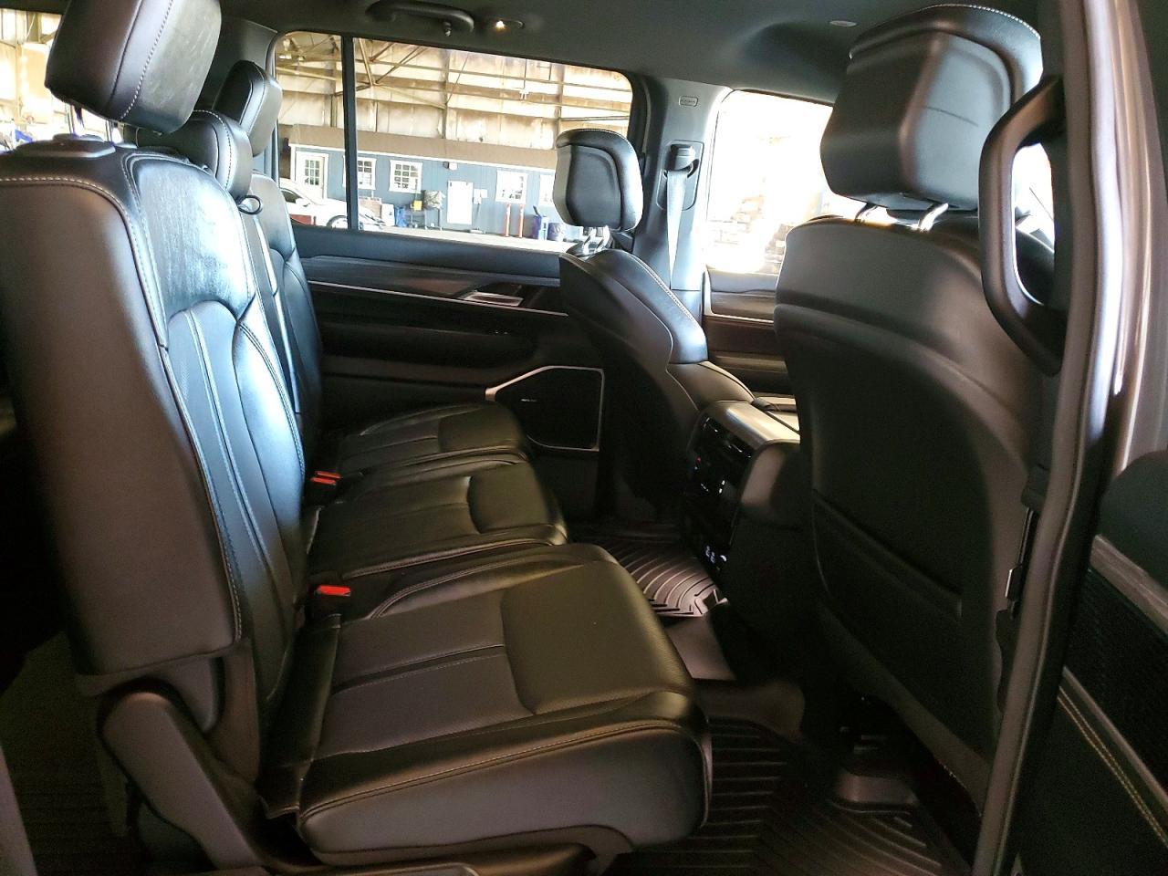 2024 Jeep Wagoneer Series ii