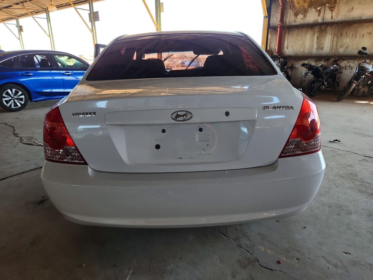 2005 Hyundai Elantra gls