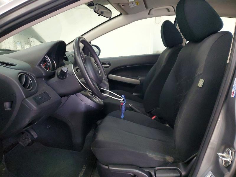 2014 Mazda 2 Sport