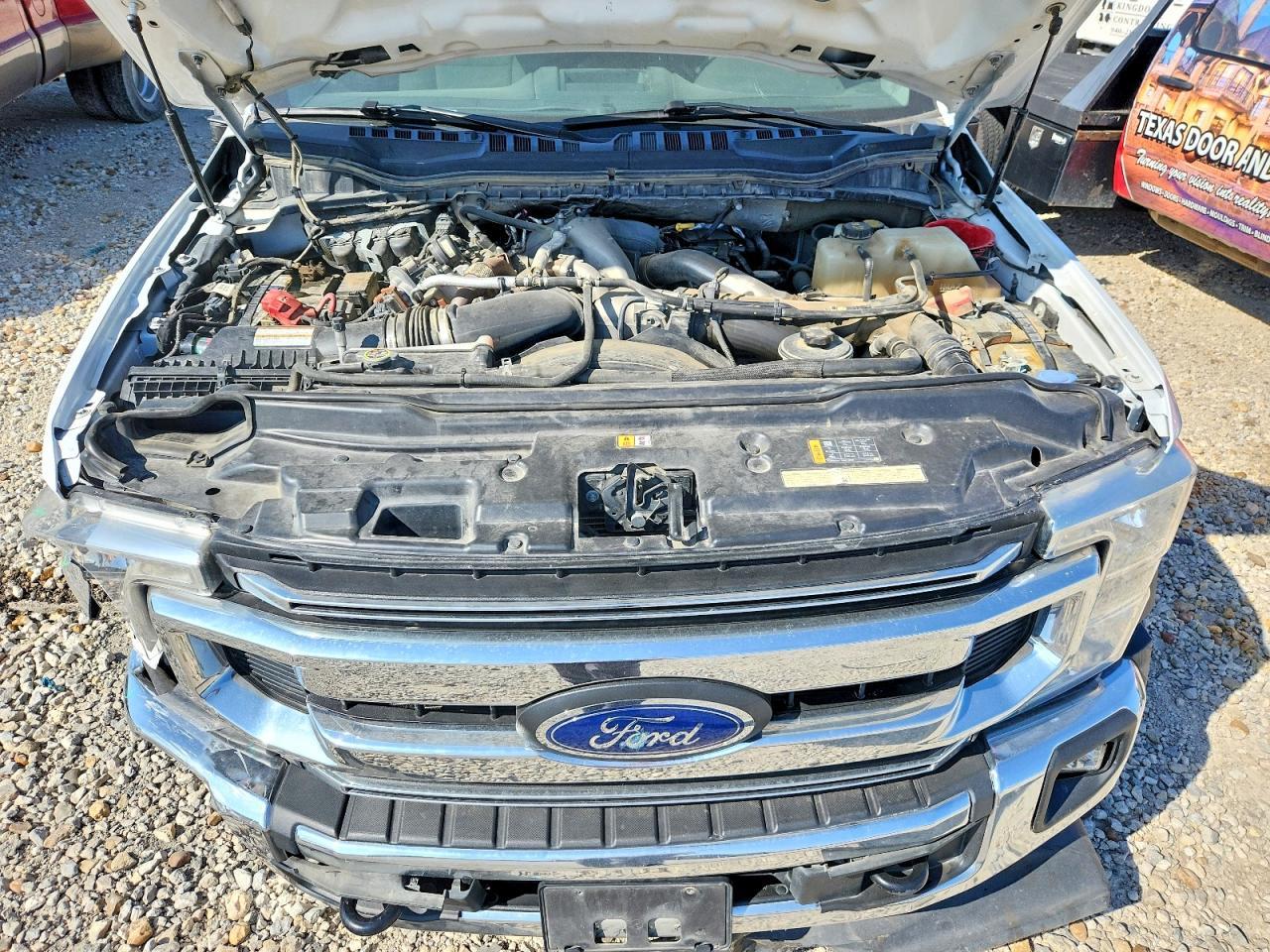 2020 Ford F550 Super Duty Flatbed Truck