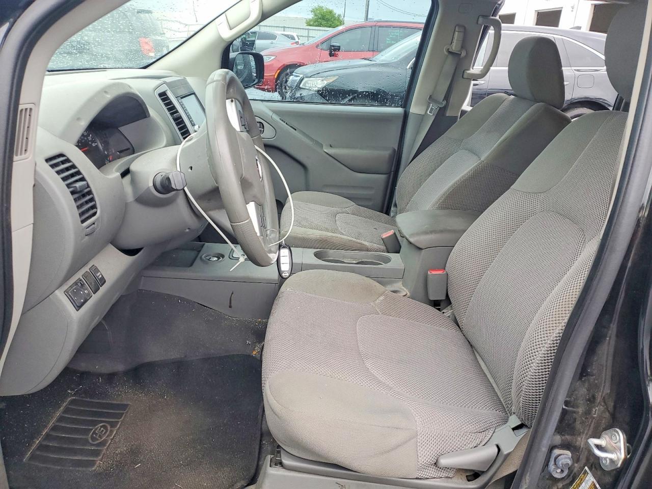 2021 Nissan Frontier SV