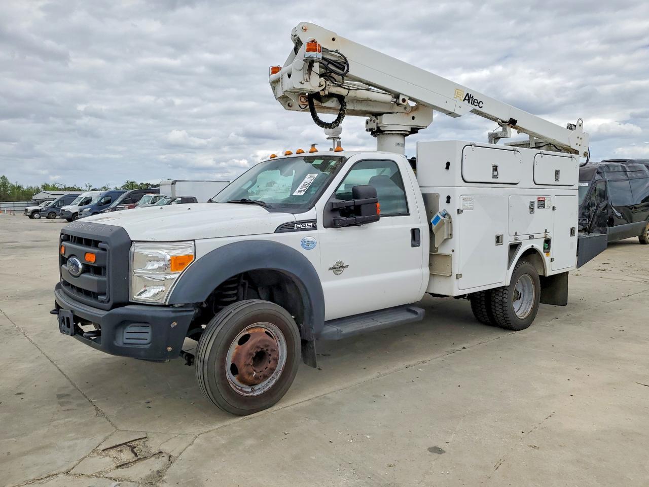 2015 Ford F450 Super Duty Bucket Truck