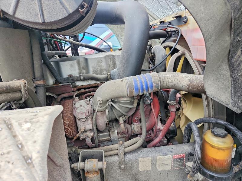 2016 Mack Cx612 Semi Truck