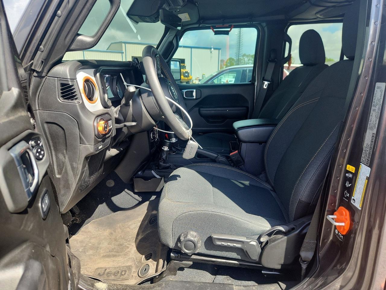 2024 Jeep Gladiator Sport